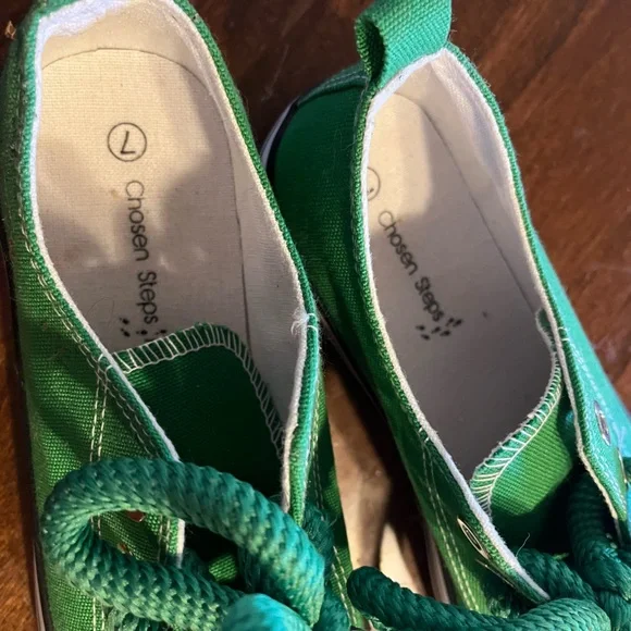 NEW Chosen steps green sparkly toes - Picture 8 of 8